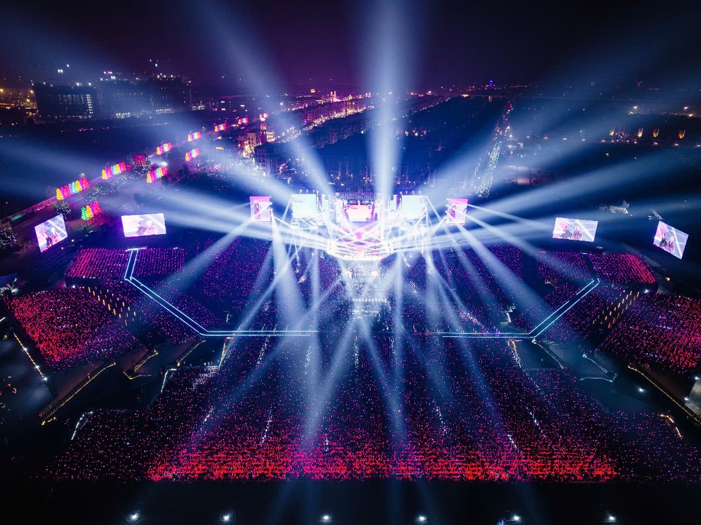 Hơn 220.000 lượt khách dự concert “Anh trai vượt ngàn chông gai” tại Ocean City - 6 Hơn 220.000 lượt khách dự concert “Anh trai vượt ngàn chông gai” tại Ocean City - 6