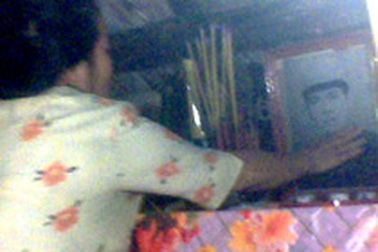 Hơn mười ngàn ngày đi tìm mộ người yêu