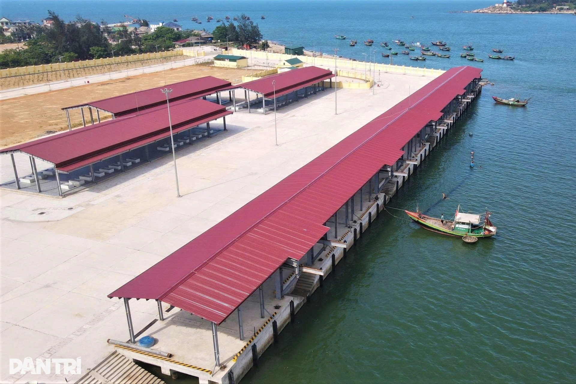 Ngắm cảng cá hiện đại bậc nhất miền Trung - 3 Ngắm cảng cá hiện đại bậc nhất miền Trung - 3