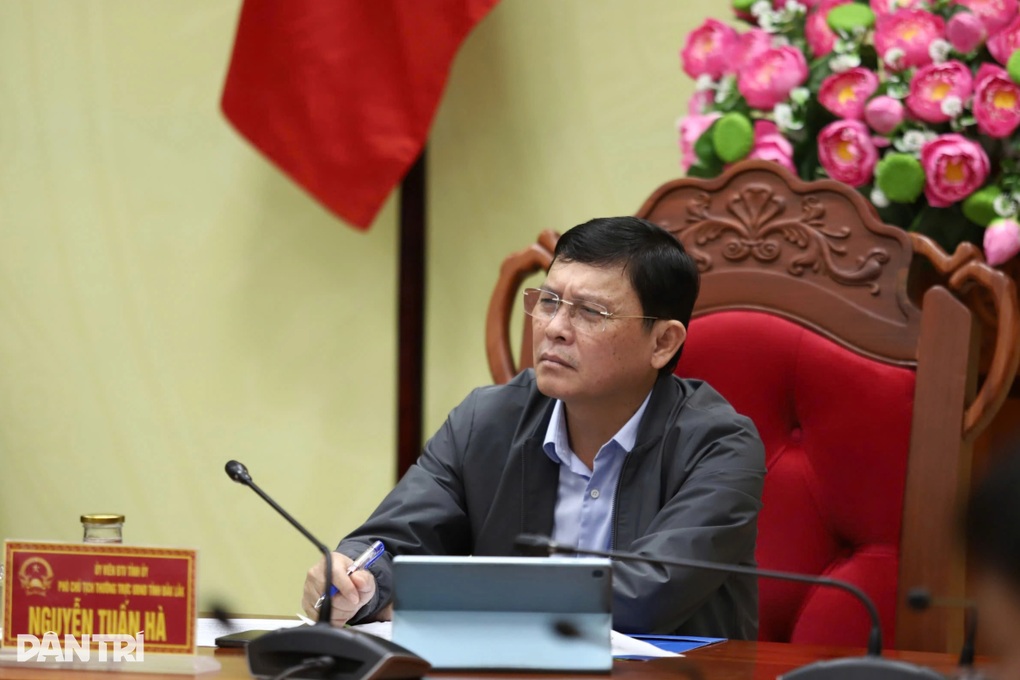 Phó Chủ tịch Thường trực tỉnh Đắk Lắk đề nghị được nghỉ hưu trước tuổi - 1 Phó Chủ tịch Thường trực tỉnh Đắk Lắk đề nghị được nghỉ hưu trước tuổi - 1