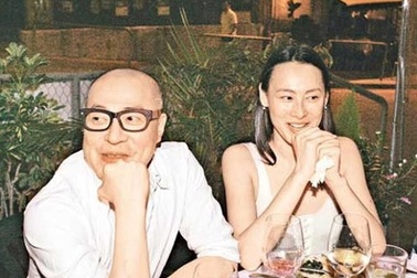 Lương Lạc Thi rạng rỡ ngày tái xuất