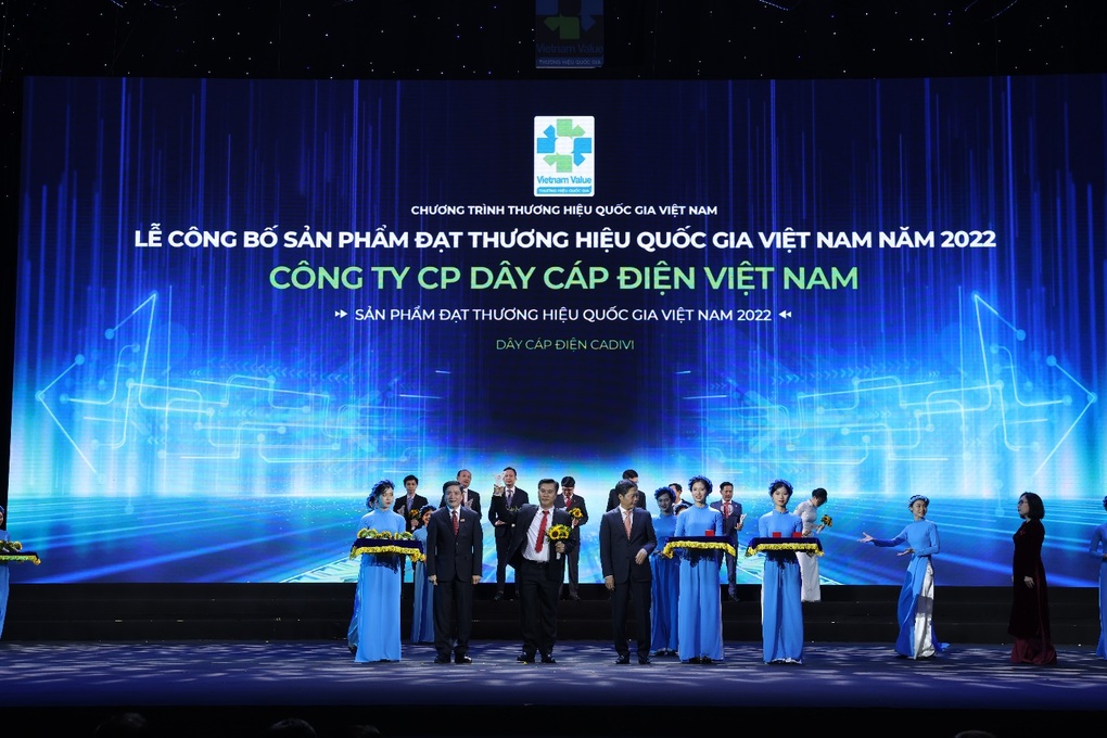 GELEX và các đơn vị thành viên đạt giải Thương hiệu quốc gia năm 2022 - 2 GELEX và các đơn vị thành viên đạt giải Thương hiệu quốc gia năm 2022 - 2