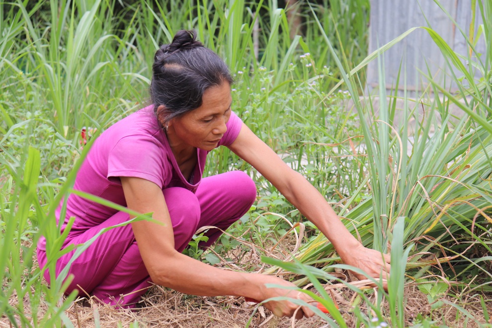 Nỗi đau xé lòng của người mẹ nuôi con gái khờ khạo bị kẻ xấu xâm hại - 4 Nỗi đau xé lòng của người mẹ nuôi con gái khờ khạo bị kẻ xấu xâm hại - 4