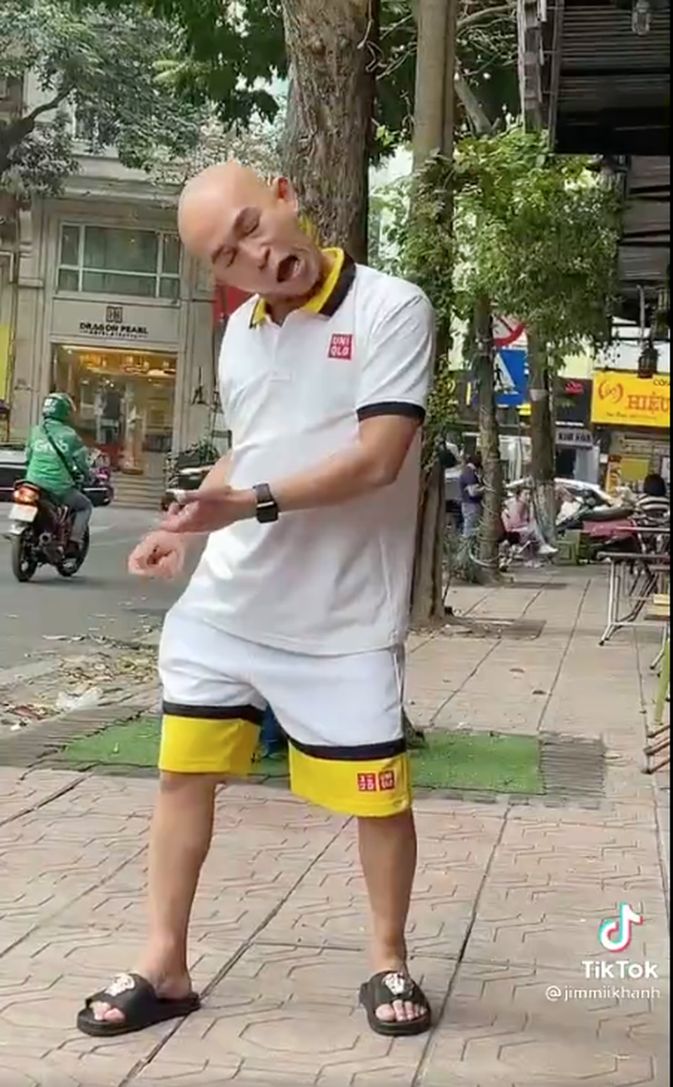 Diễn viên đoạt Cánh diều vàng bị chỉ trích vì bắt chước người khuyết tật - 3 Diễn viên đoạt Cánh diều vàng bị chỉ trích vì bắt chước người khuyết tật - 3