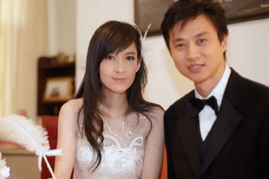 Châu Huệ Mẫn lên tiếng trước nghi vấn ly hôn