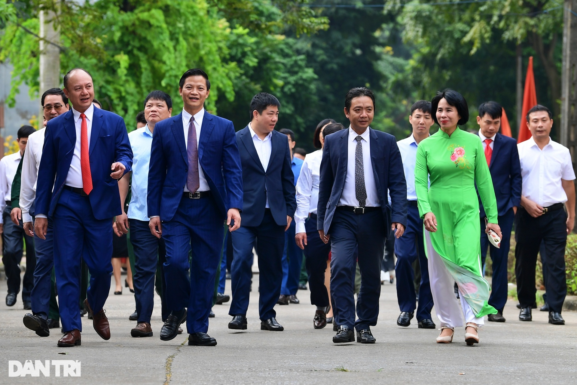 Kỷ lục gia Linh Na cùng loạt VĐV kiện tướng dự khai giảng Đại học TDTT - 2 Kỷ lục gia Linh Na cùng loạt VĐV kiện tướng dự khai giảng Đại học TDTT - 2