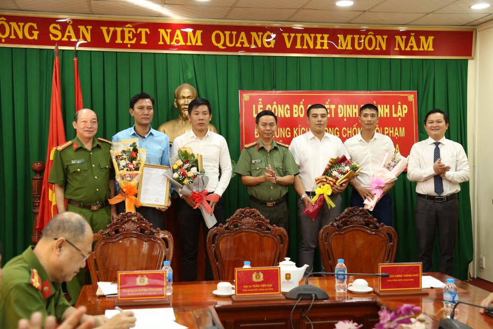 Biên Hòa thành lập Đội xung kích phòng chống tội phạm - 1 Biên Hòa thành lập Đội xung kích phòng chống tội phạm - 1