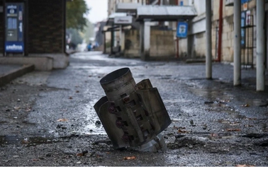 Gần 100 binh sĩ thiệt mạng trong giao tranh ở biên giới Armenia-Azerbaijan