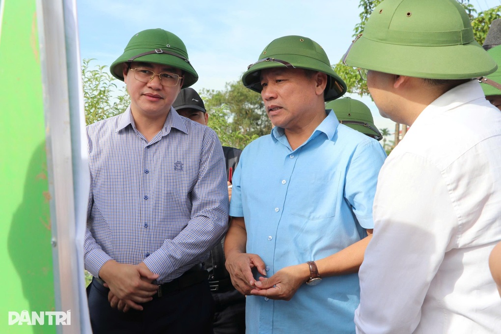 Nghệ An gấp rút chuẩn bị 30 khu tái định cư cho dự án đường sắt tốc độ cao - 1 Nghệ An gấp rút chuẩn bị 30 khu tái định cư cho dự án đường sắt tốc độ cao - 1