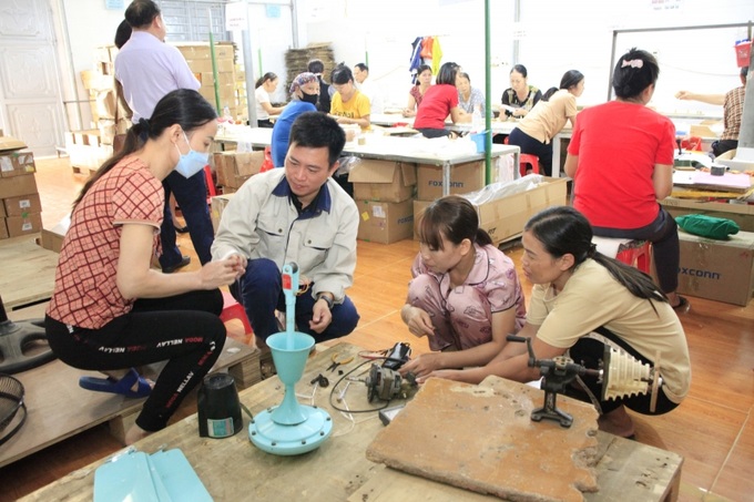 Dạy nghề nghề Điện dân dụng cho lao động nông thôn,  ở xã Tư Mại, huyện Yên Dũng