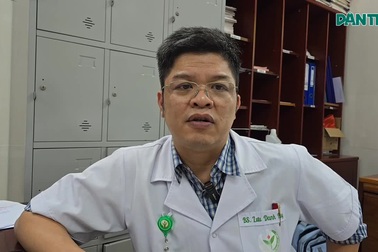 Người cha “gà trống nuôi con” đã đi lại được sau ca thay khớp háng phải