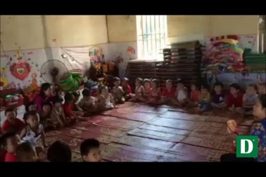 Phụ huynh ấm ức vì trường mầm non “áp” đóng tiền khoan giếng