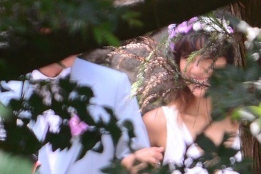 Hình ảnh đầu tiên về đám cưới bí mật của Lee Hyori 