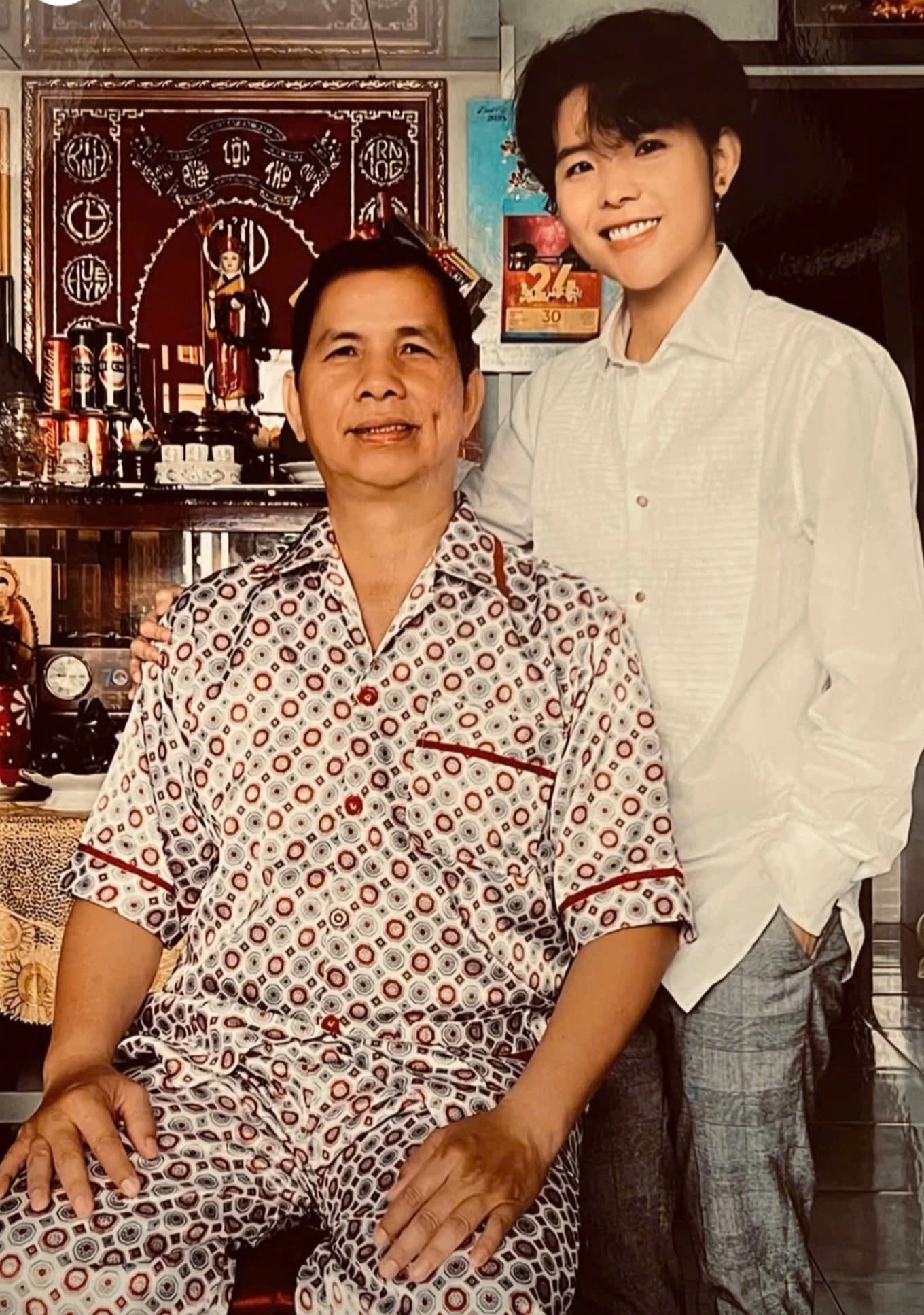 Vũ Cát Tường bên vũ công xinh đẹp: Cưng chiều bạn đời, cởi mở đời tư - 8 Vũ Cát Tường bên vũ công xinh đẹp: Cưng chiều bạn đời, cởi mở đời tư - 8