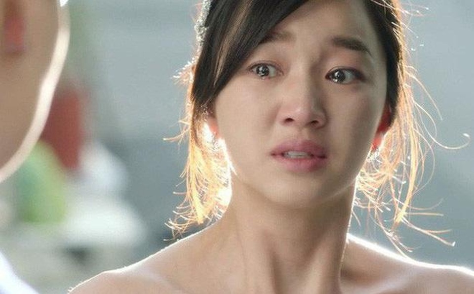 Phát hiện bí mật động trời trong căn phòng của chồng sắp cưới - 2 Phát hiện bí mật động trời trong căn phòng của chồng sắp cưới - 2