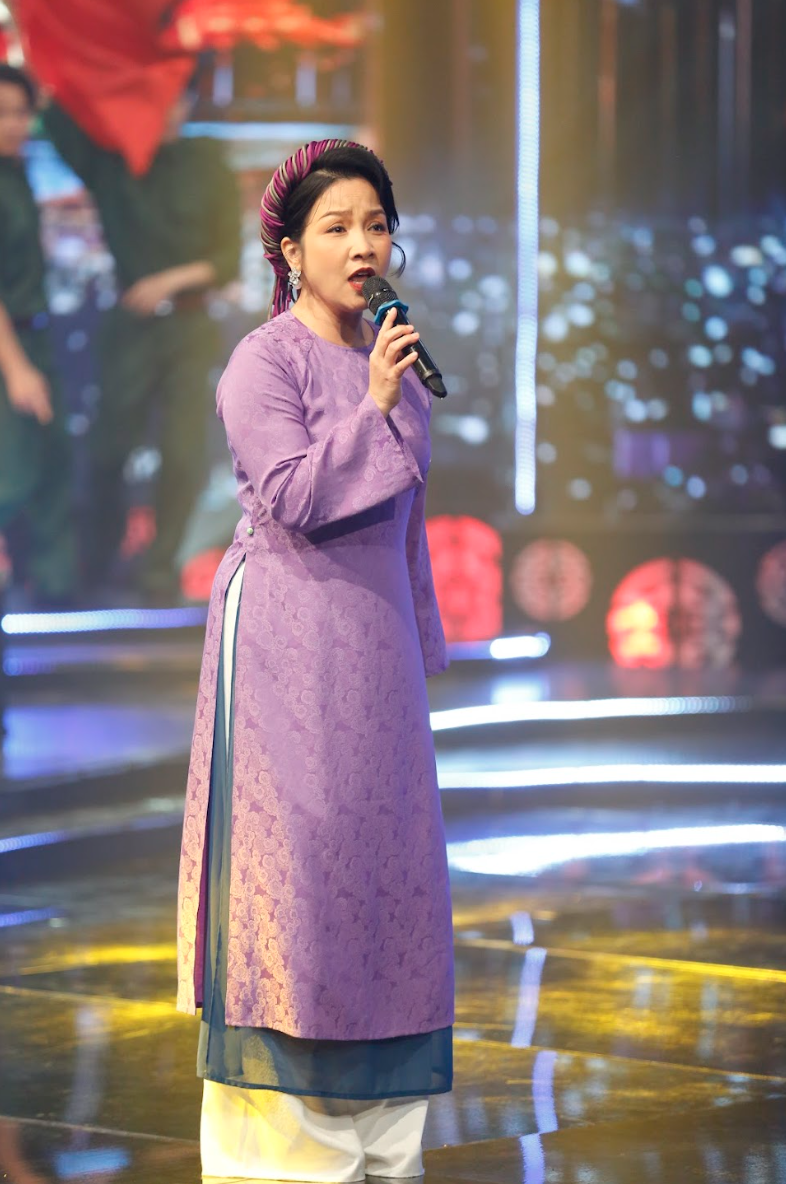 NSND Quang Thọ, Mỹ Linh hát trong chương trình Tết Cảm hứng bất tận - 2 NSND Quang Thọ, Mỹ Linh hát trong chương trình Tết Cảm hứng bất tận - 2