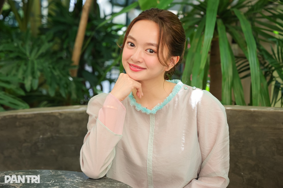 Nữ tiếp viên gợi cảm Kaity Nguyễn: Đàn ông sợ, tôi cũng chấp nhận - 5 Nữ tiếp viên gợi cảm Kaity Nguyễn: Đàn ông sợ, tôi cũng chấp nhận - 5