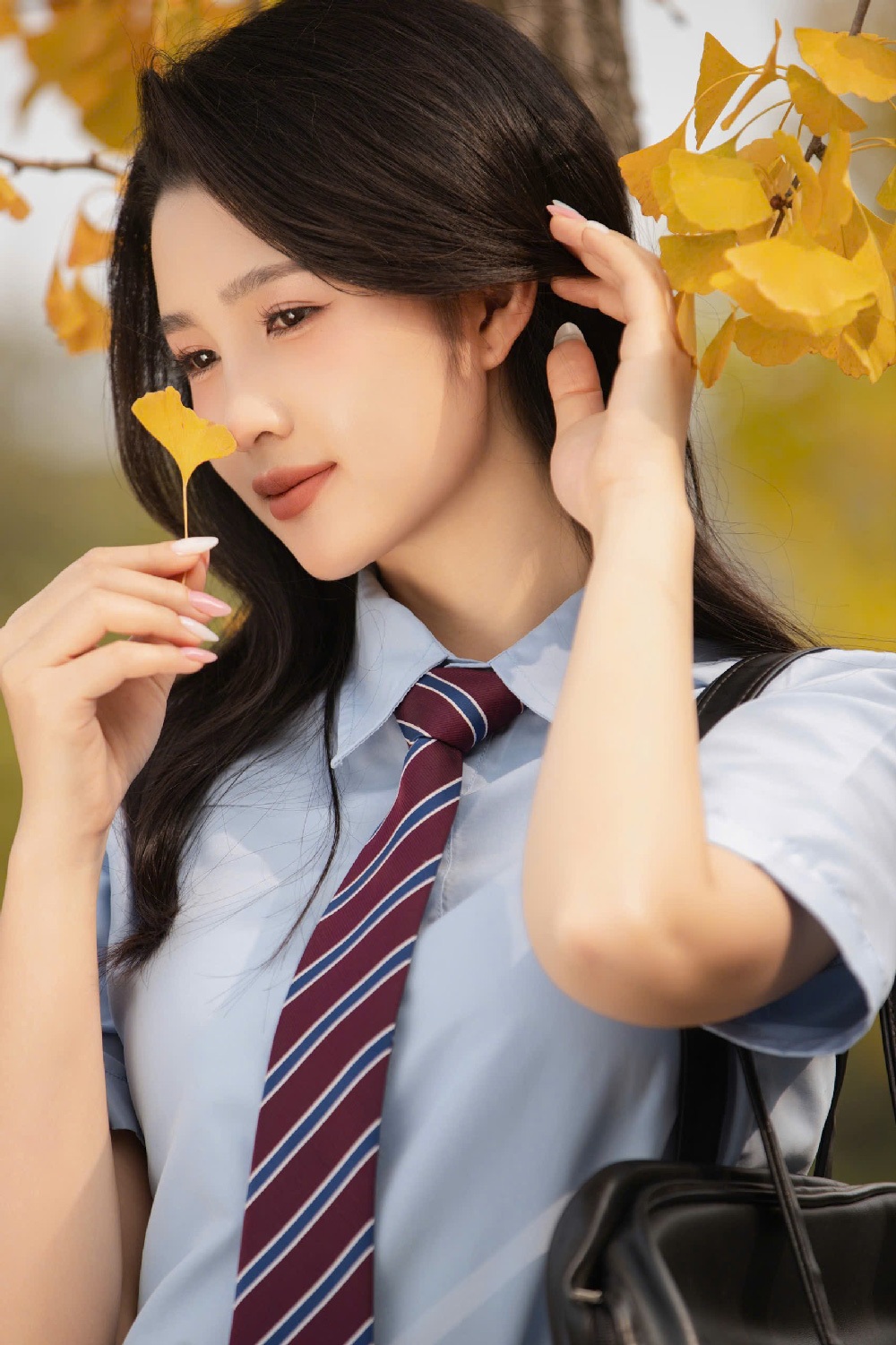 Universitatea Națională Miss Vietnam din Hanoi și burse complete de la două universități chineze - 2 Hoa khôi ĐHQG Hà Nội và suất học bổng toàn phần từ hai trường ĐH Trung Quốc - 2