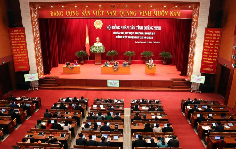 Quảng Ninh phấn đấu trở thành một trong những cực tăng trưởng của phía Bắc - 1 Quảng Ninh phấn đấu trở thành một trong những cực tăng trưởng của phía Bắc - 1