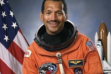 Người Mỹ gốc Phi đầu tiên làm giám đốc NASA