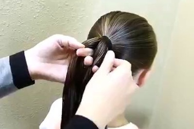 Giúp mẹ làm điệu cho con gái