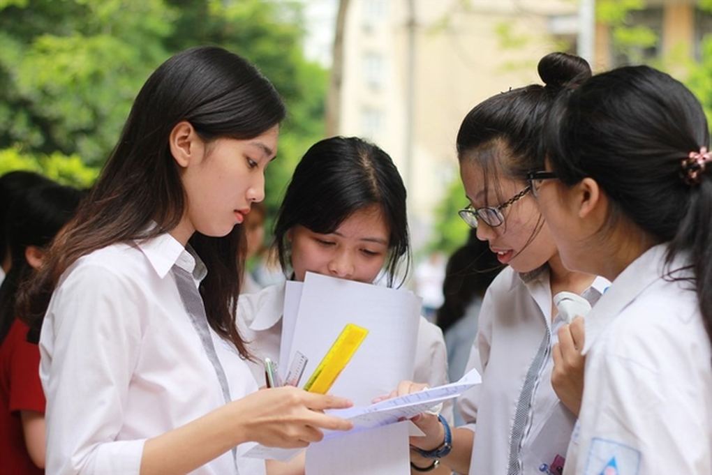 Muốn học sinh buông tha văn mẫu cần gỡ nút thắt ở đâu? - 3 Muốn học sinh buông tha văn mẫu cần gỡ nút thắt ở đâu? - 3