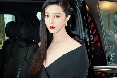 Phạm Băng Băng lặng im bất thường trên mạng xã hội giữa nghi vấn trốn thuế