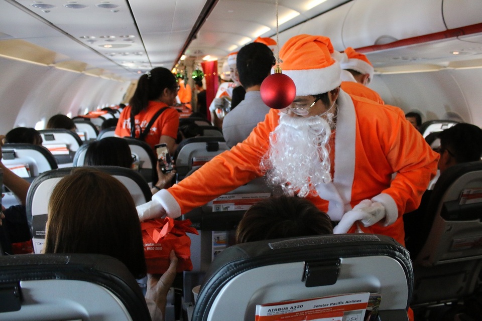 Món quà giáng sinh bất ngờ trên chuyến bay của hãng hàng không Jetstar - 6