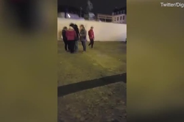 Một góc khu chợ Giáng sinh sau khi xảy ra sự việc bi kịch