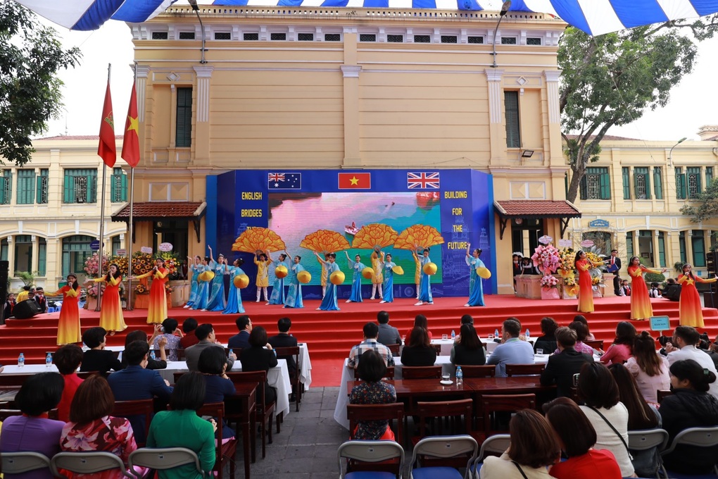 Hà Nội: Quận Hoàn Kiếm tổ chức ngày hội tiếng Anh dành cho học sinh - 2 Hà Nội: Quận Hoàn Kiếm tổ chức ngày hội tiếng Anh dành cho học sinh - 2