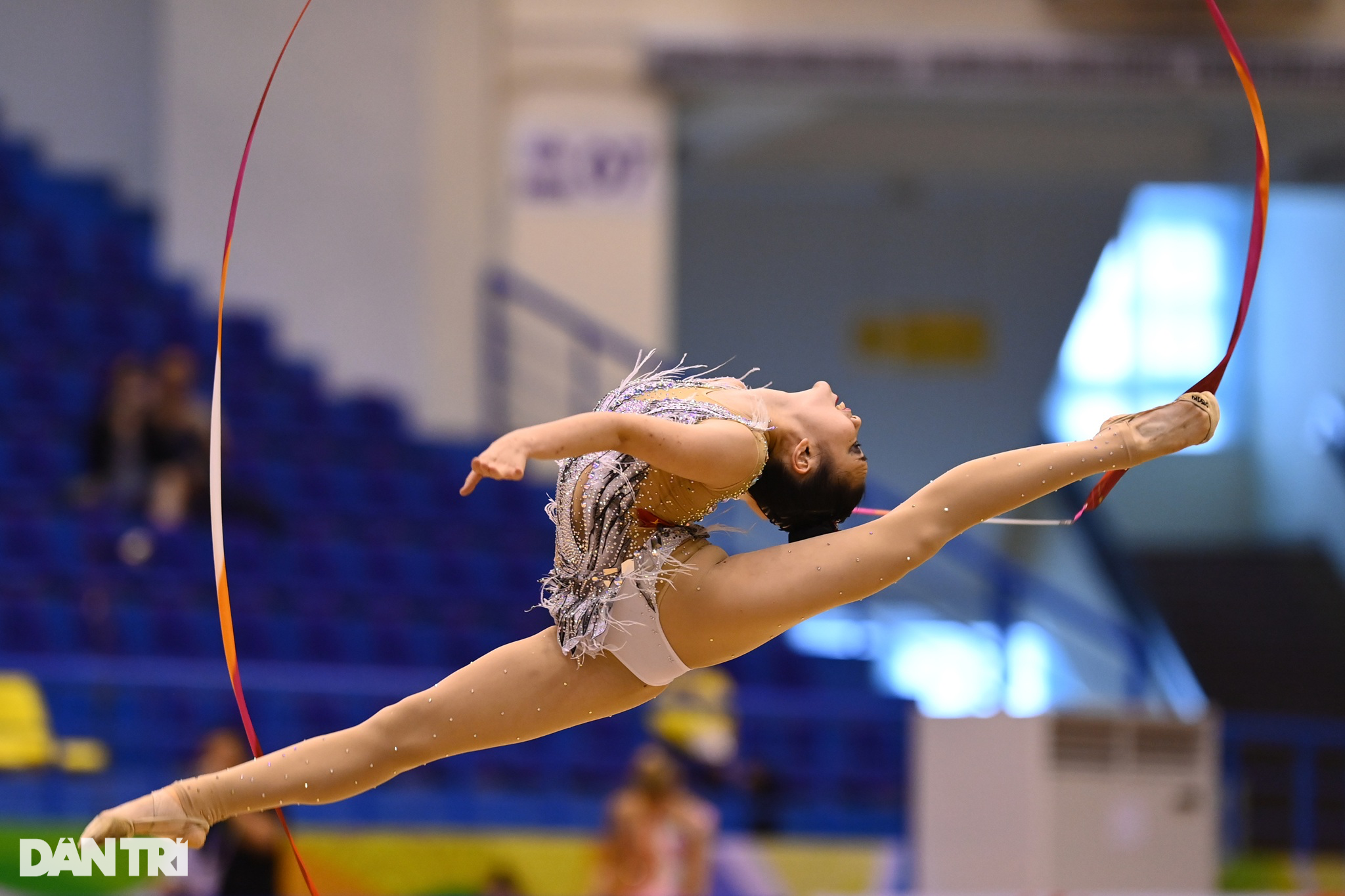 Ngắm các nữ VĐV xinh đẹp tranh tài môn Thể dục nghệ thuật SEA Games 31 - 6 Ngắm các nữ VĐV xinh đẹp tranh tài môn Thể dục nghệ thuật SEA Games 31 - 6