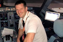 Phi công không tới, hãng hàng không Anh nhờ hành khách lên lái máy bay