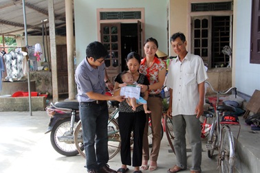 51 triệu đồng đến với bé gái gần một năm tuổi chỉ cân nặng 4kg