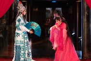 NTK Võ Việt Chung đưa hát bội, đờn ca tài tử vào show thời trang