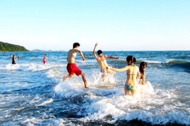 Nghỉ lễ kéo dài nạn “chặt chém” lại hoành hành