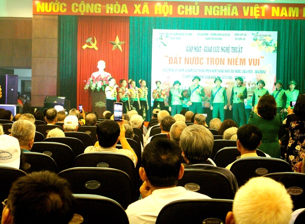 anh 1.JPG anh 1.JPG