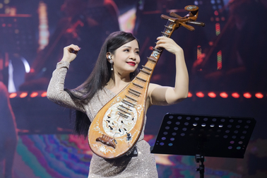 Nghệ sĩ đàn tỳ bà Vũ Diệu Thảo lần đầu kết hợp với ca sĩ Như Quỳnh