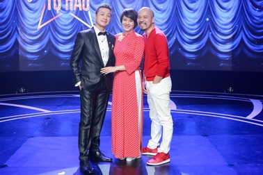 NTK Đức Hùng “trêu ghẹo” MC Anh Tuấn, bảnh bao bên Diễm Quỳnh