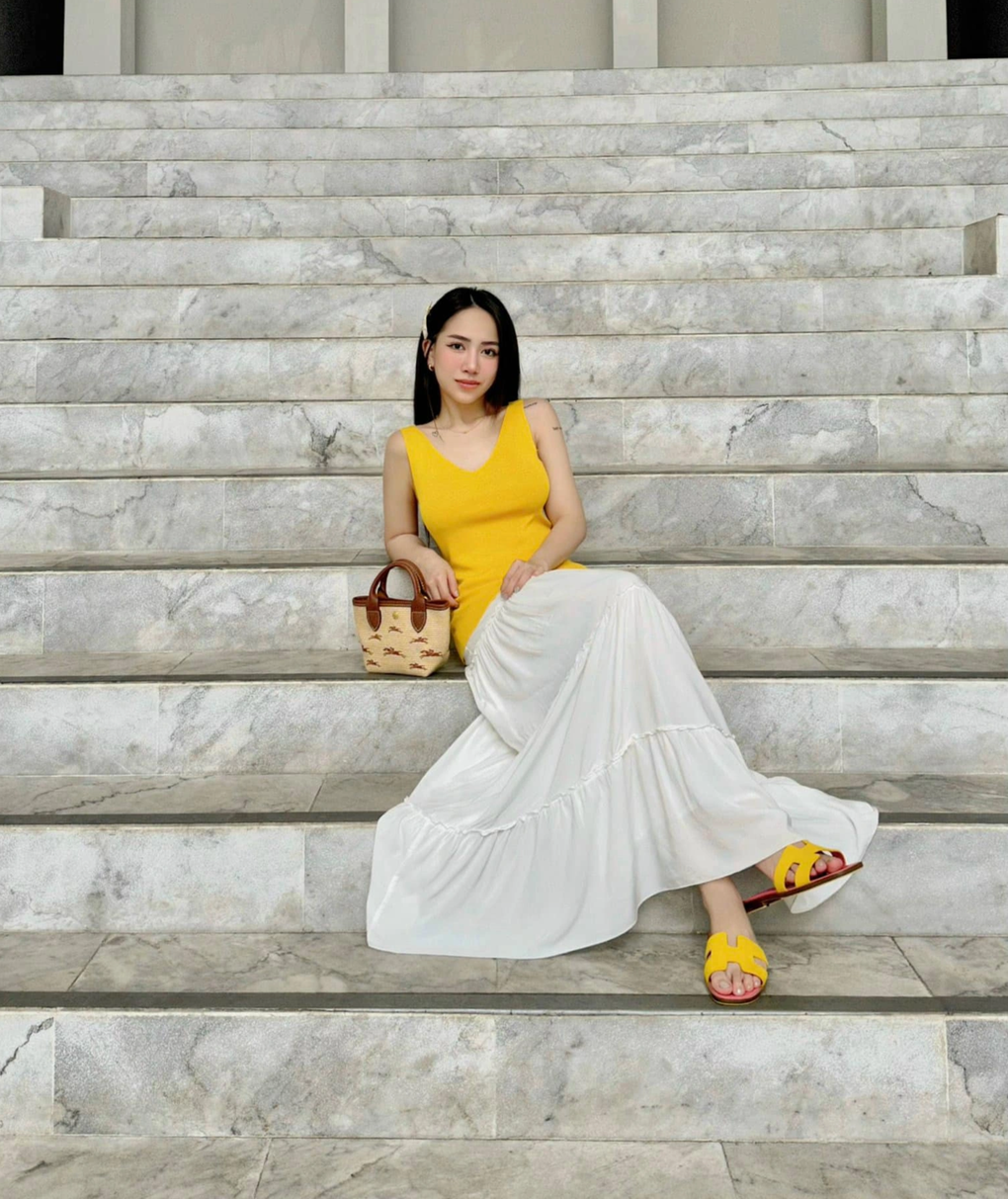 Con gái đại gia Minh Nhựa ăn mặc gợi cảm sau hai lần sinh nở - 7