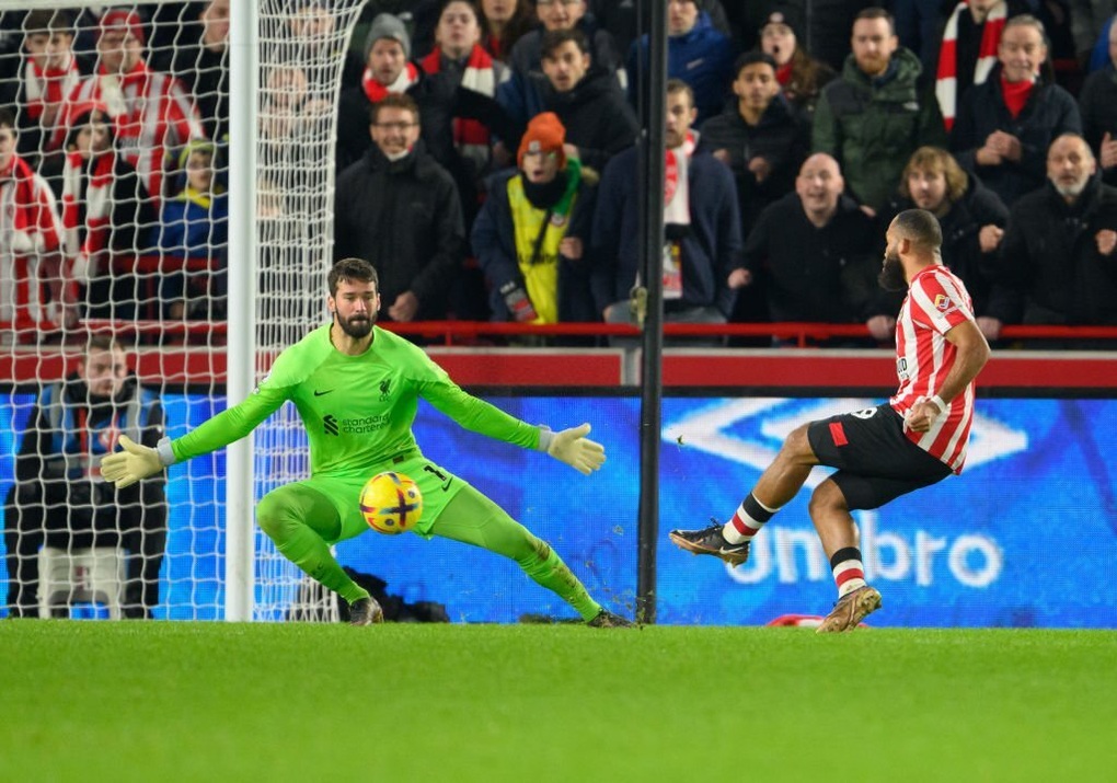 Công yếu và thủ tồi, Liverpool nhận trái đắng trước Brentford - 2 Công yếu và thủ tồi, Liverpool nhận trái đắng trước Brentford - 2