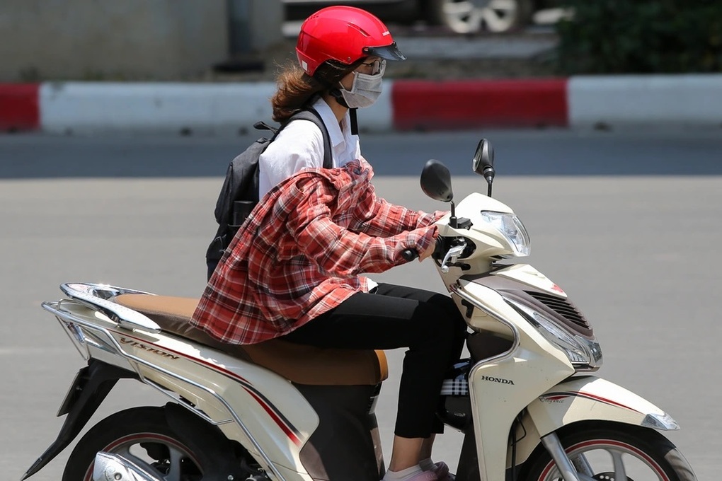 Thời tiết ngày 23/7: Miền Bắc nắng nóng, Nam Bộ mưa dông - 1 Thời tiết ngày 23/7: Miền Bắc nắng nóng, Nam Bộ mưa dông - 1
