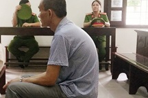 Ghen tuông vô cớ, quay lại giết vợ cũ