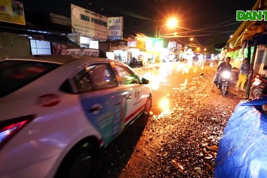 Người dân đang chờ đợi một con đường Nữ Dân Công không còn "đau khổ"