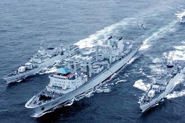 Biển Đông dậy sóng cuối năm