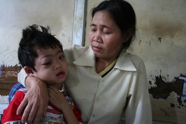 “Cháu không sợ đau, hãy giúp cháu!”