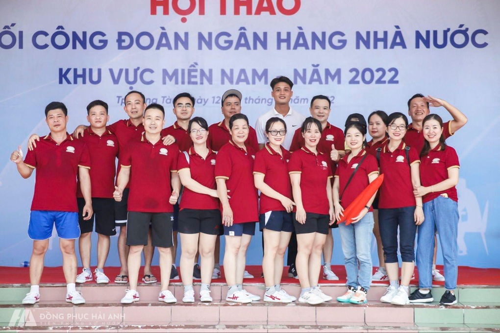 Đồng phục doanh nghiệp Hải Anh: Bí quyết vào top 10 thương hiệu dẫn đầu - 3 Đồng phục doanh nghiệp Hải Anh: Bí quyết vào top 10 thương hiệu dẫn đầu - 3