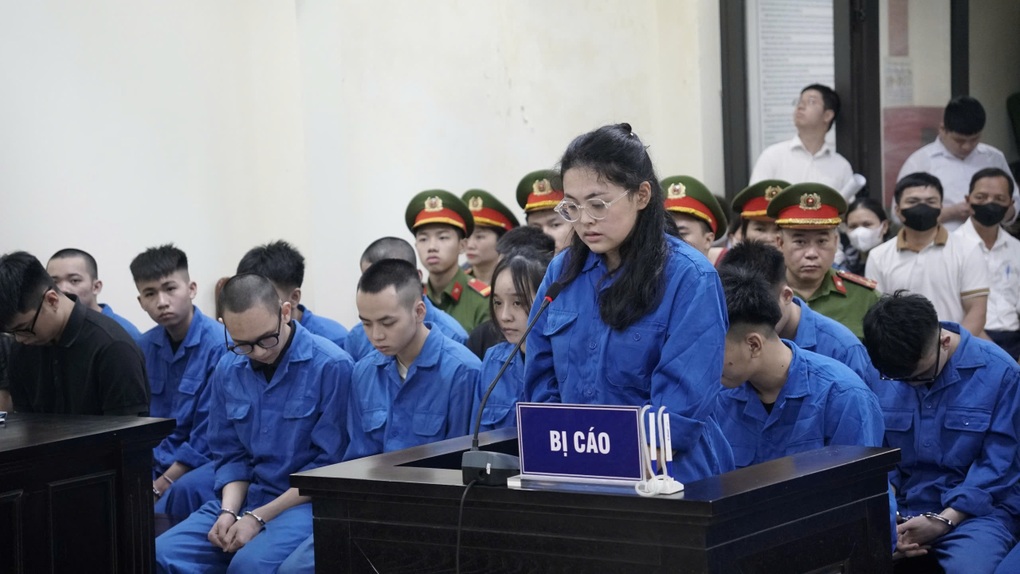 Lời khai của nhóm quái xế tông chết cô gái đang dừng đèn đỏ - 2 Lời khai của nhóm quái xế tông chết cô gái đang dừng đèn đỏ - 2
