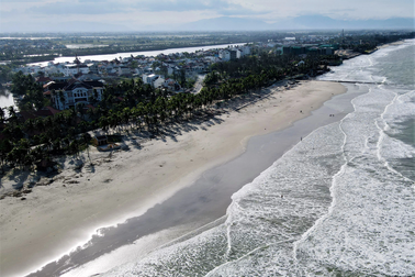 Biển Cửa Đại Hội An đang hồi sinh