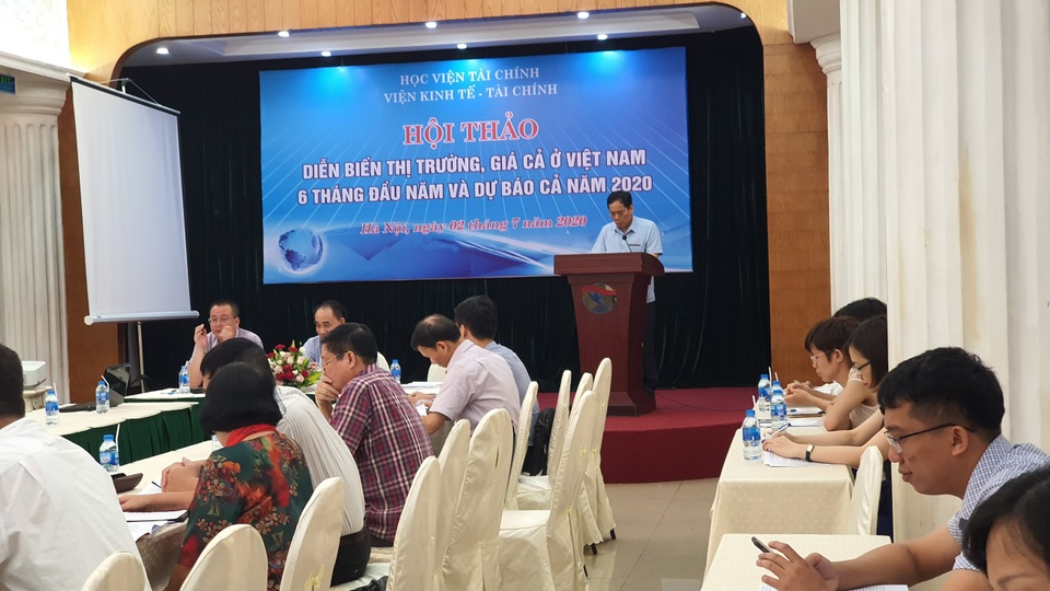 Giá lợn hơi cao ngất ngưởng vì dựa theo “ông lớn” ngành chăn nuôi? - 1 Giá lợn hơi cao ngất ngưởng vì dựa theo “ông lớn” ngành chăn nuôi? - 1