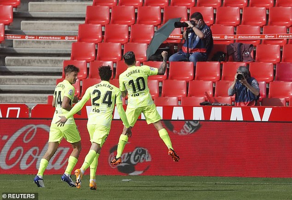 Atletico gia tăng cách biệt về điểm số với Real Madrid - 4 Atletico gia tăng cách biệt về điểm số với Real Madrid - 4
